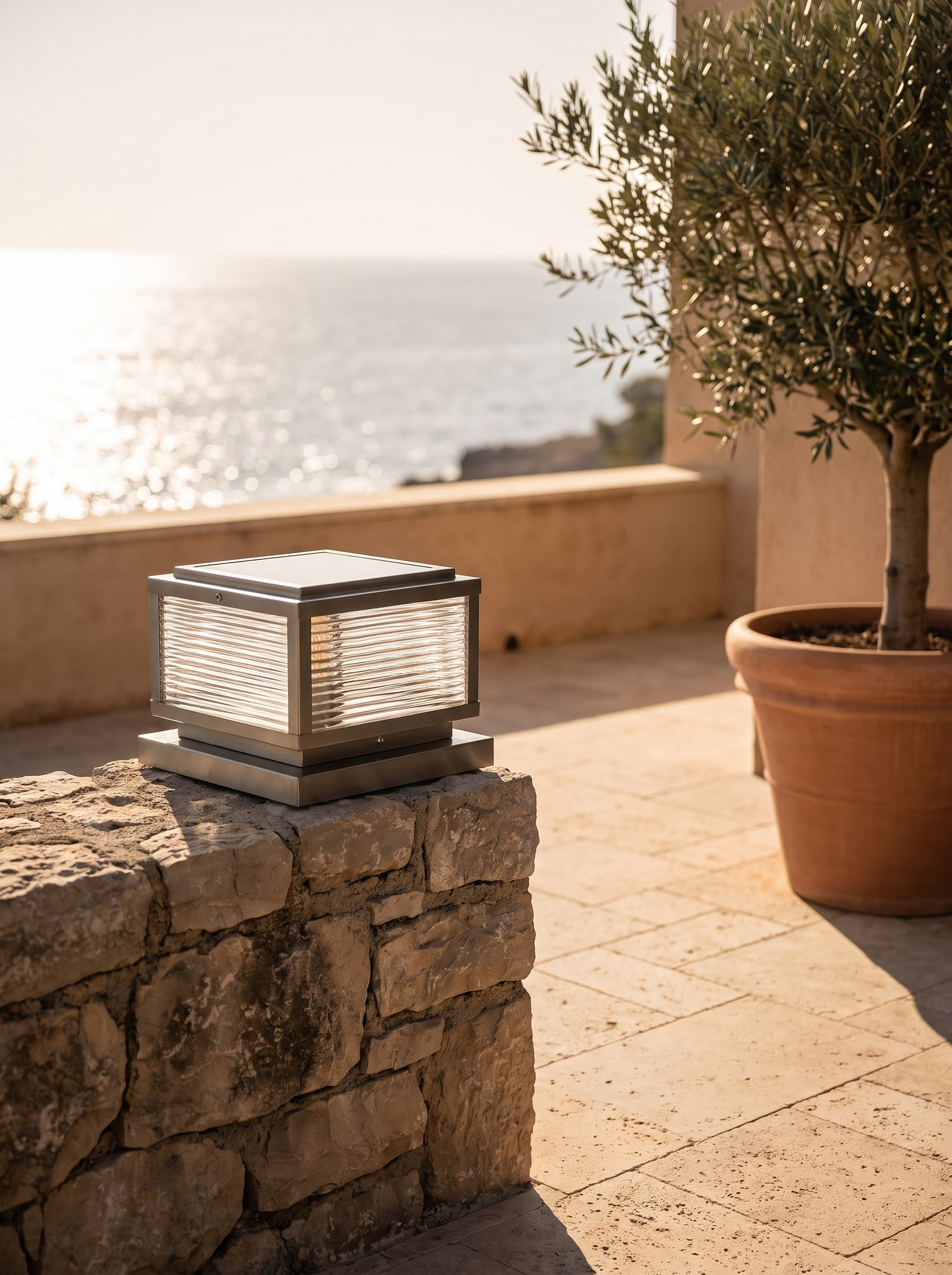Rialto pillar light on a coastal terrace pier with no corrosion on the steel body